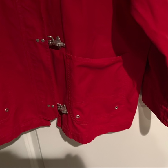 Red Weekend Jacket - Picture 10 of 10